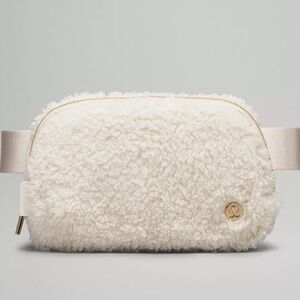 Everywhere Belt Bag 1L Fleece